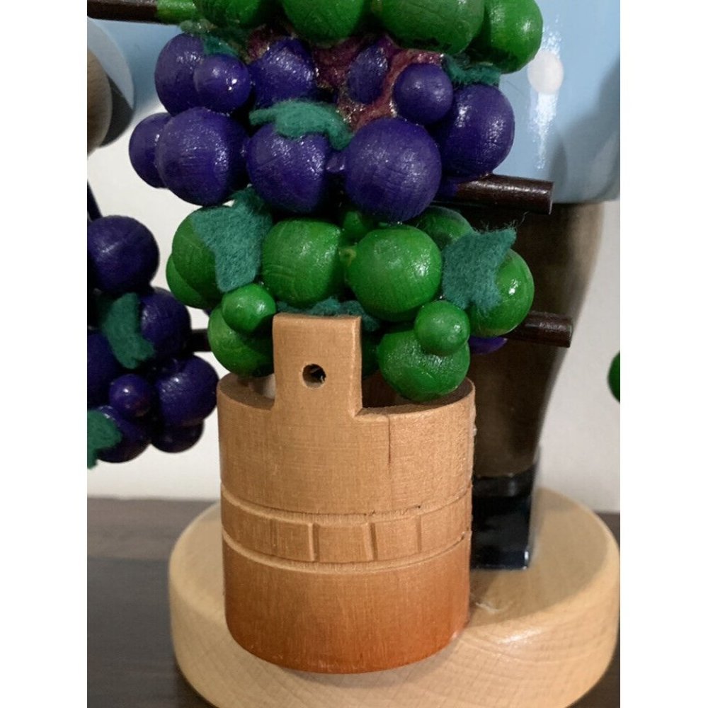 Steinbach Volkskunst W Germany Nutcracker Winemaker Christmas St. Patrick's Day - Picture 6 of 16
